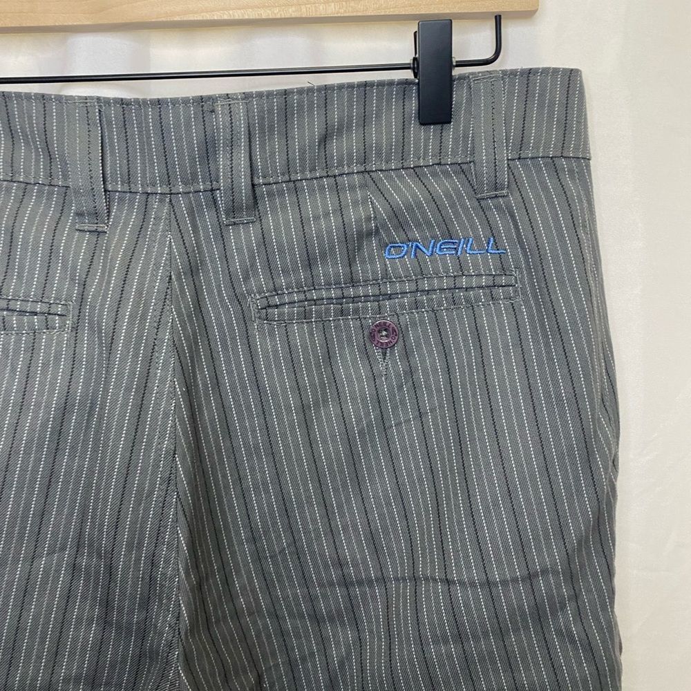 O’Neill gray striped shorts, size 31 - Picture 5 of 6